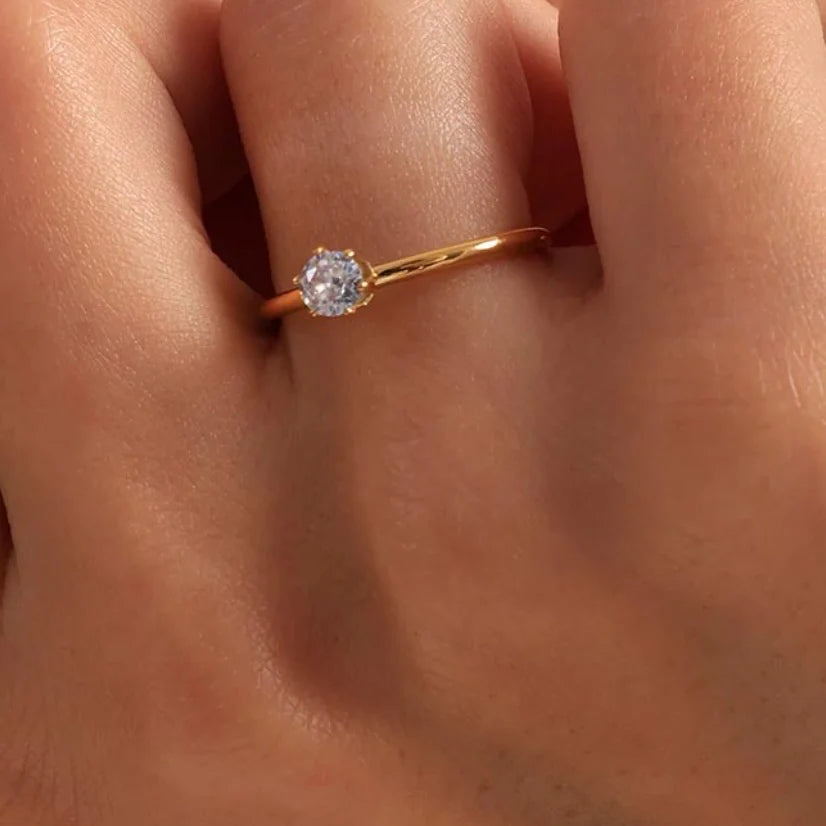 Aurelia Classic Solitaire Ring