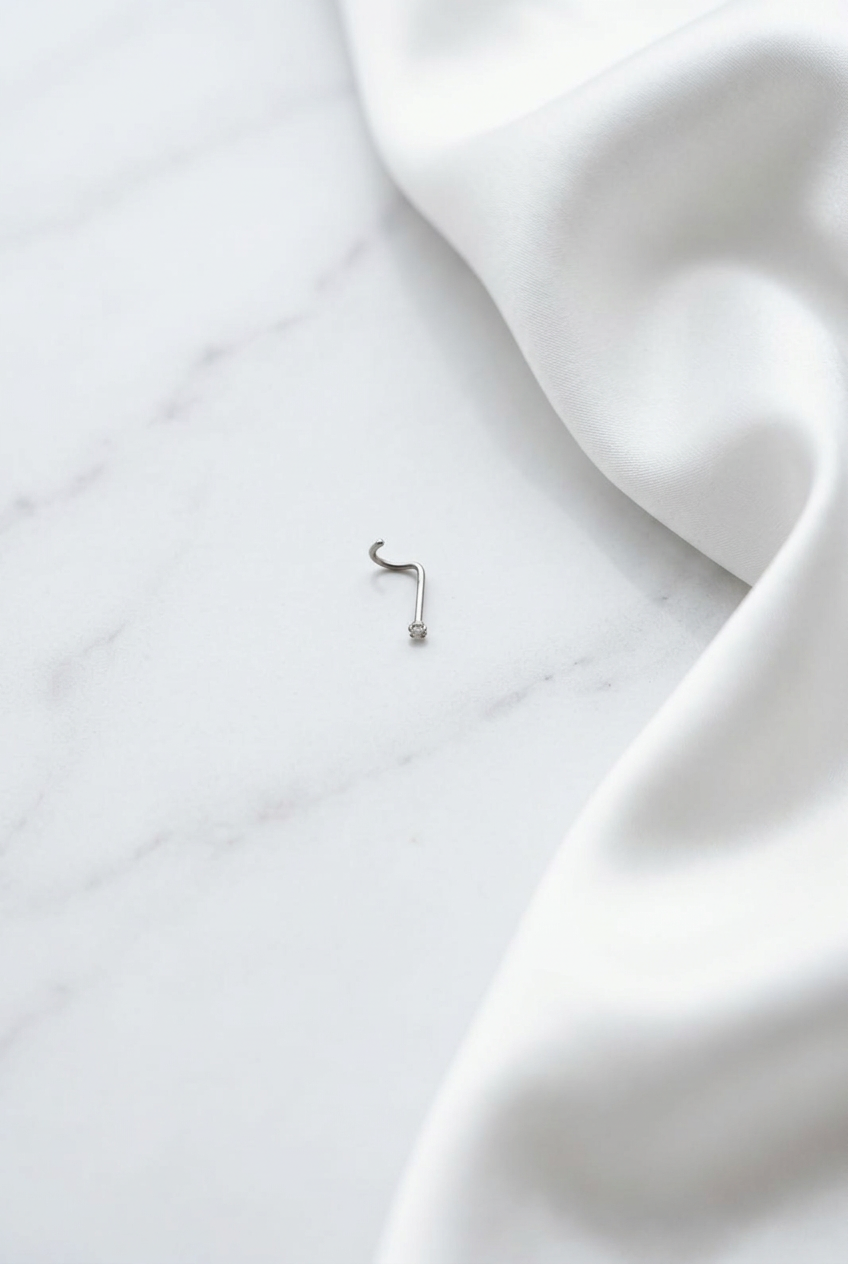 Emma Nose Pin