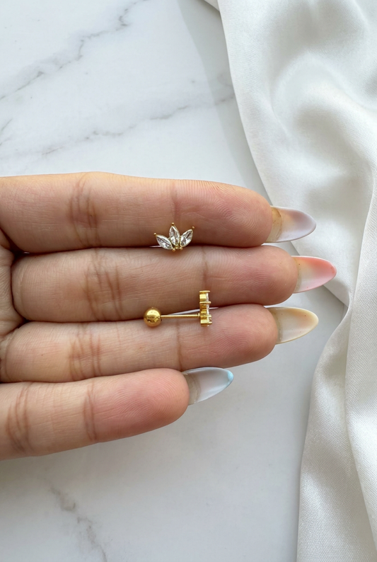Roselle Studs (Pair)