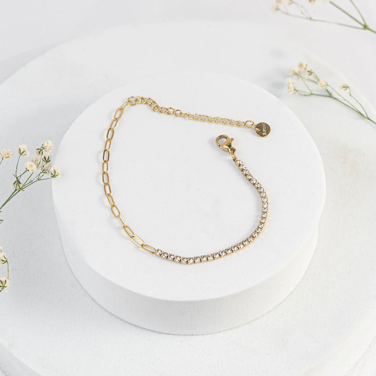 Sleek Tennis Bracelet With Linking Chain