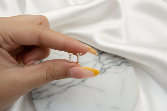 Nora Bow Huggie Hoops – 1MM | 2nd Piercing