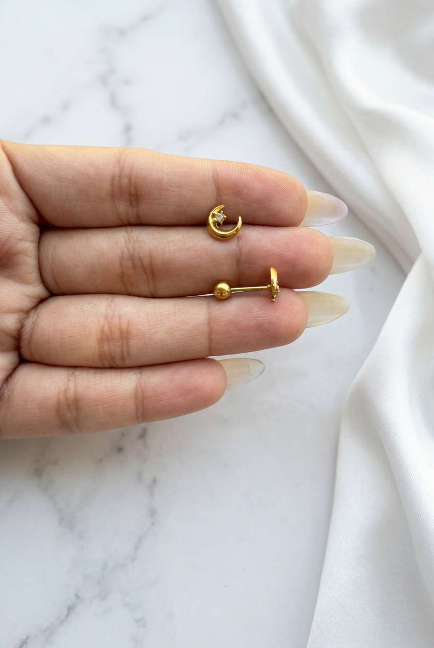 Moonly  Studs (Pair)