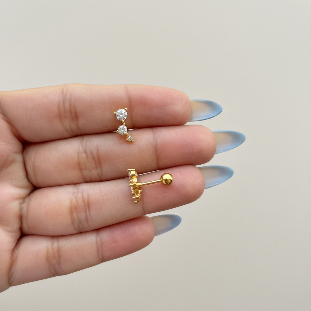 Ilora Stud Earrings
