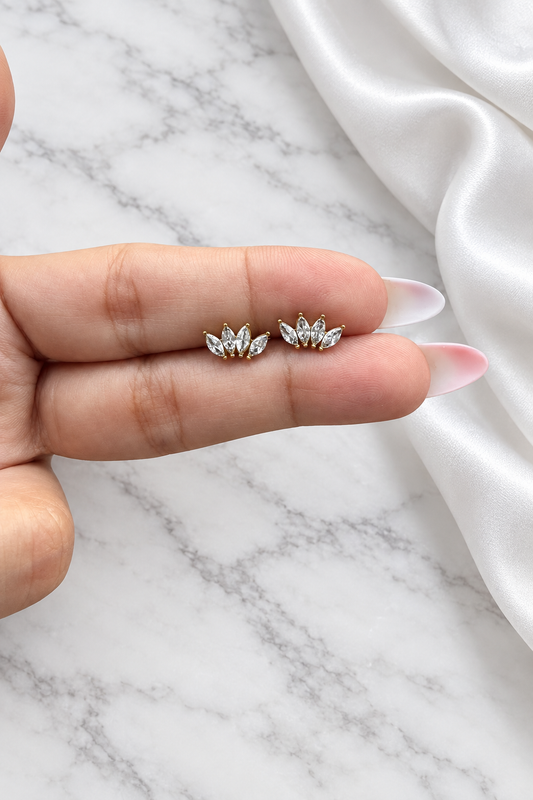 Ossa Crown Studs (Pair)