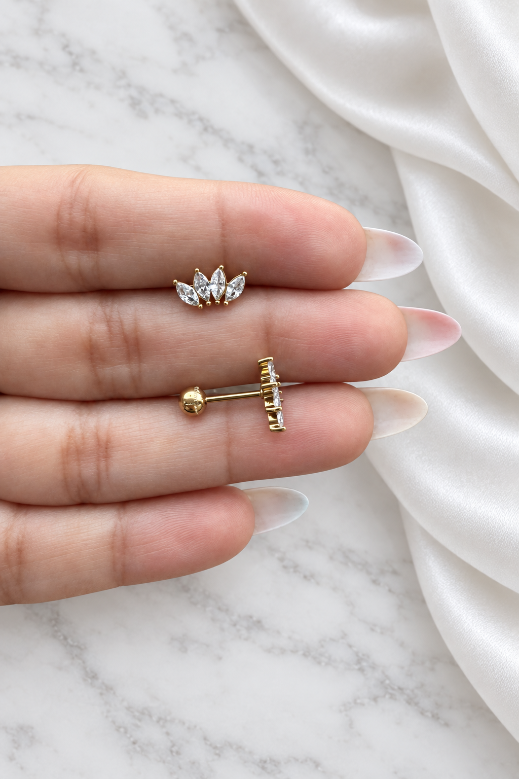Ossa Crown Studs (Pair)