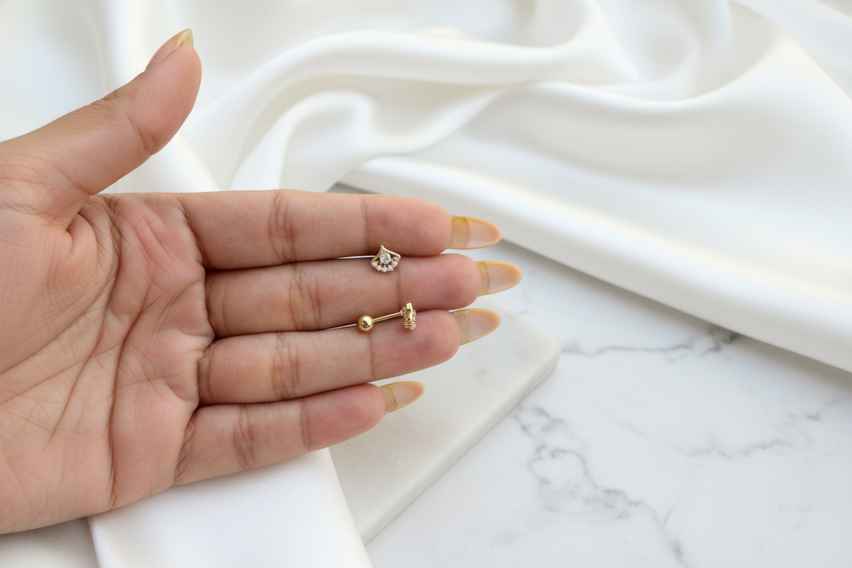 Elaris Studs (Pair)