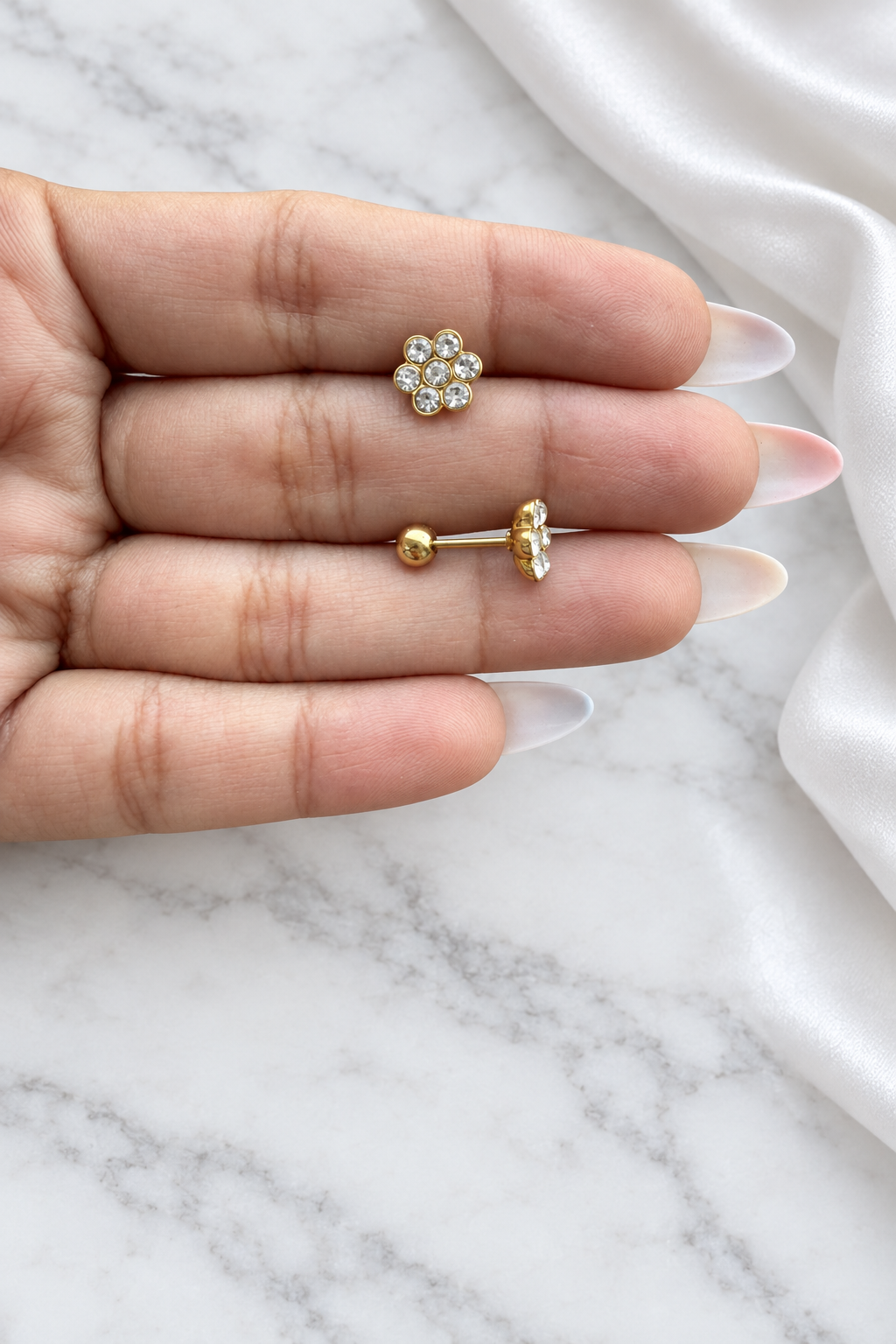 Numa Studs( Pair)