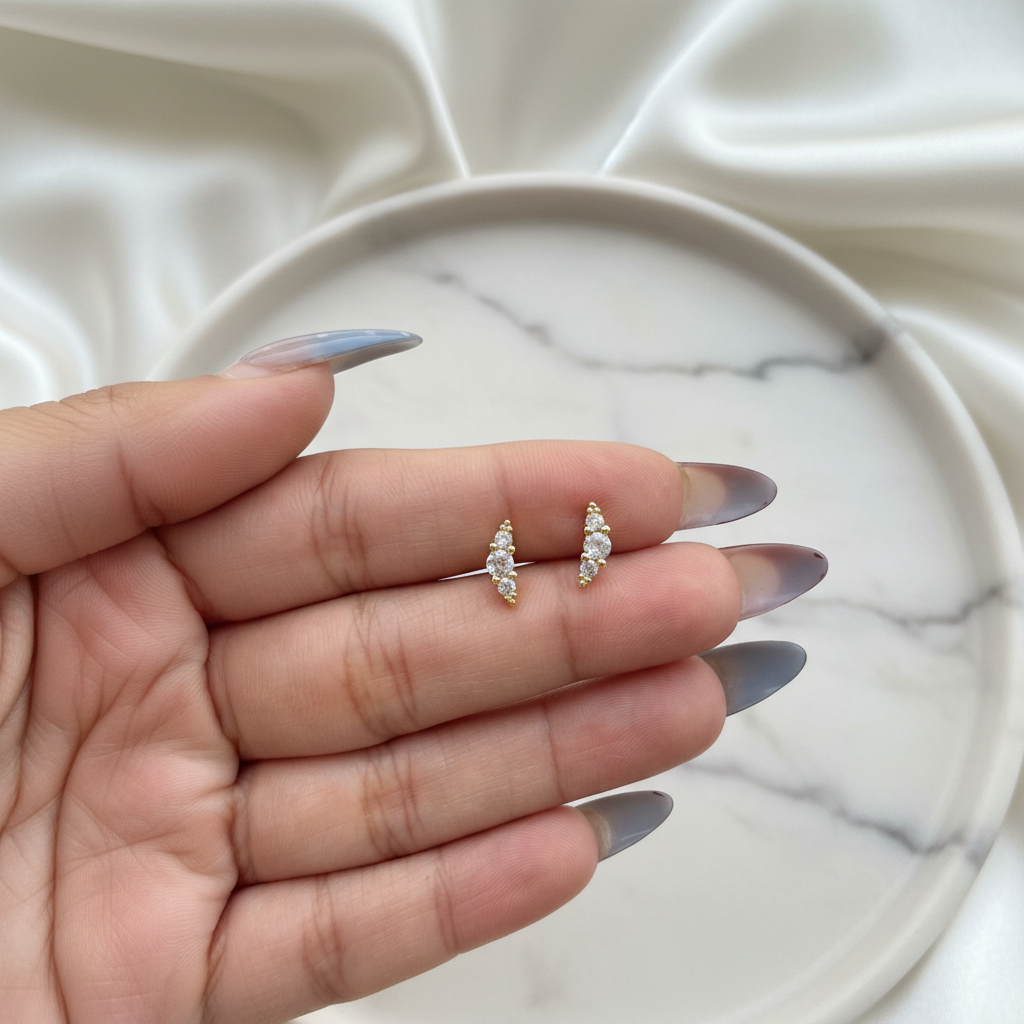 Dewdrop Vine Studs Earrings (Pair)