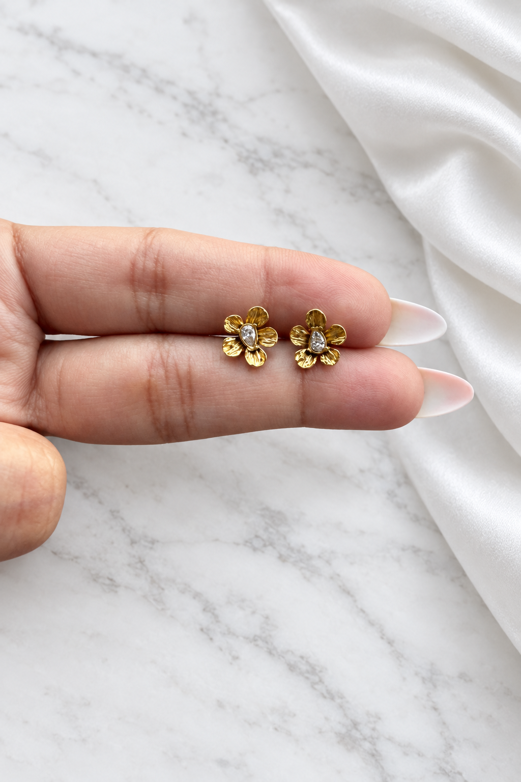 Vonn Studs (Pair)