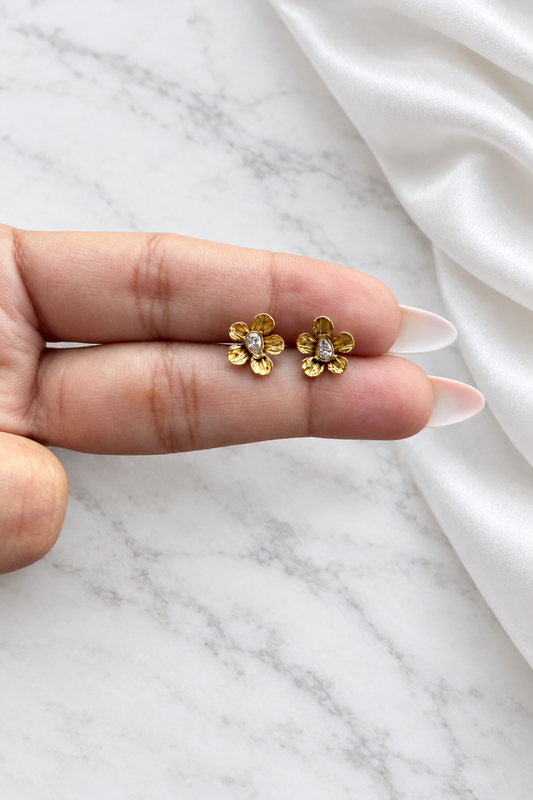 Vonn Studs (Pair)
