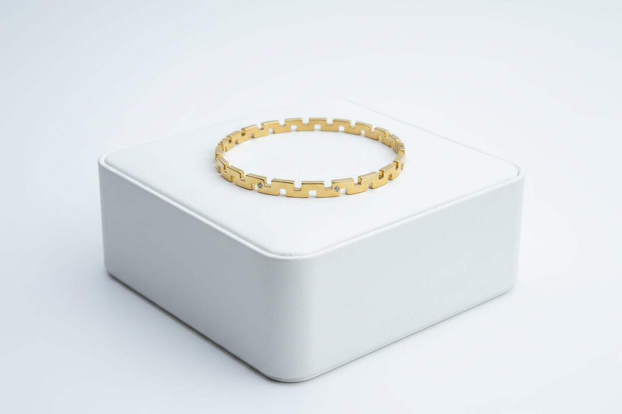 Zoe Bangle (Wrist-2.6)