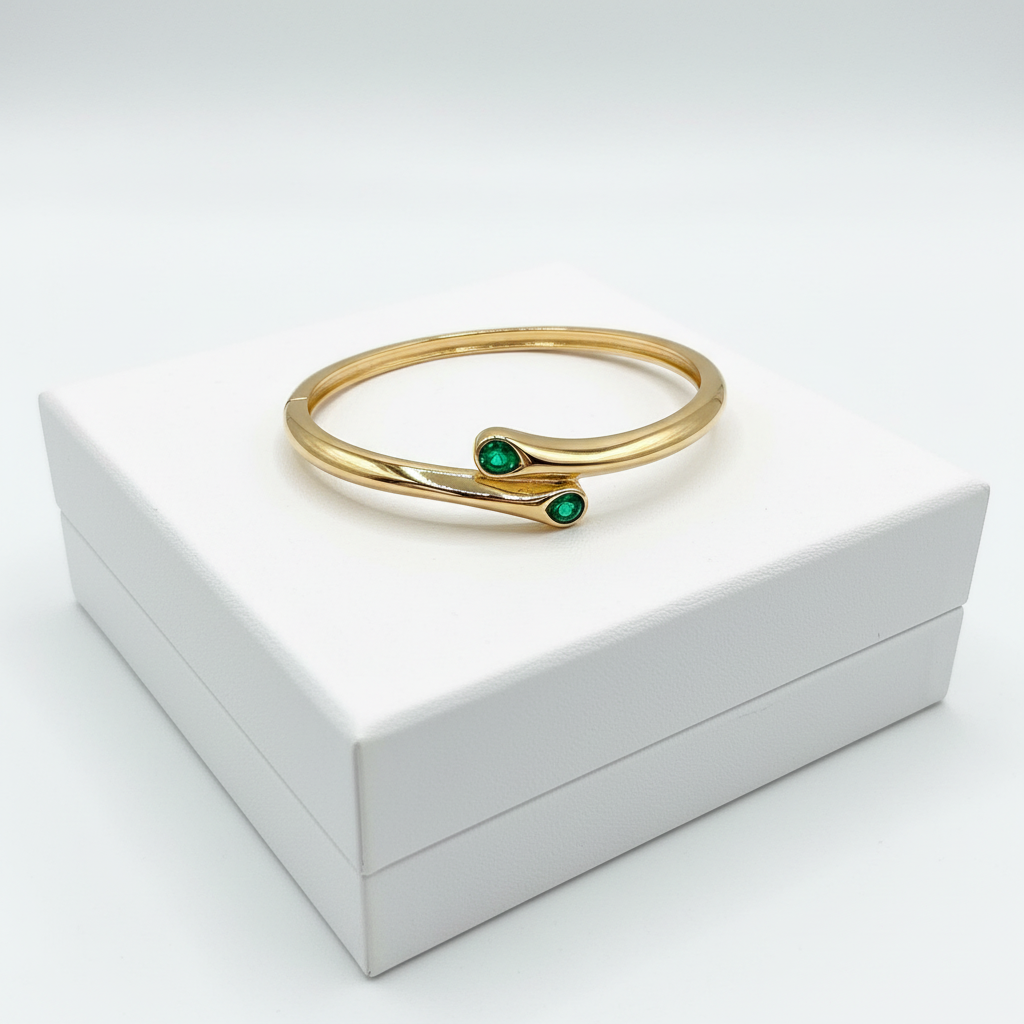 Emerald Curve Luxe Bangle Standard Wrist 2.6