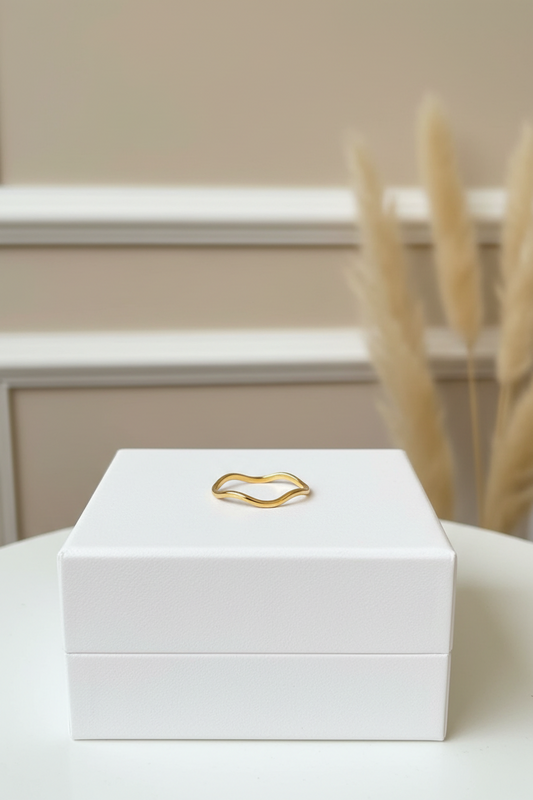 Curved Wave Band Ring