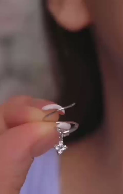 Damie Faux Piercing Huggies