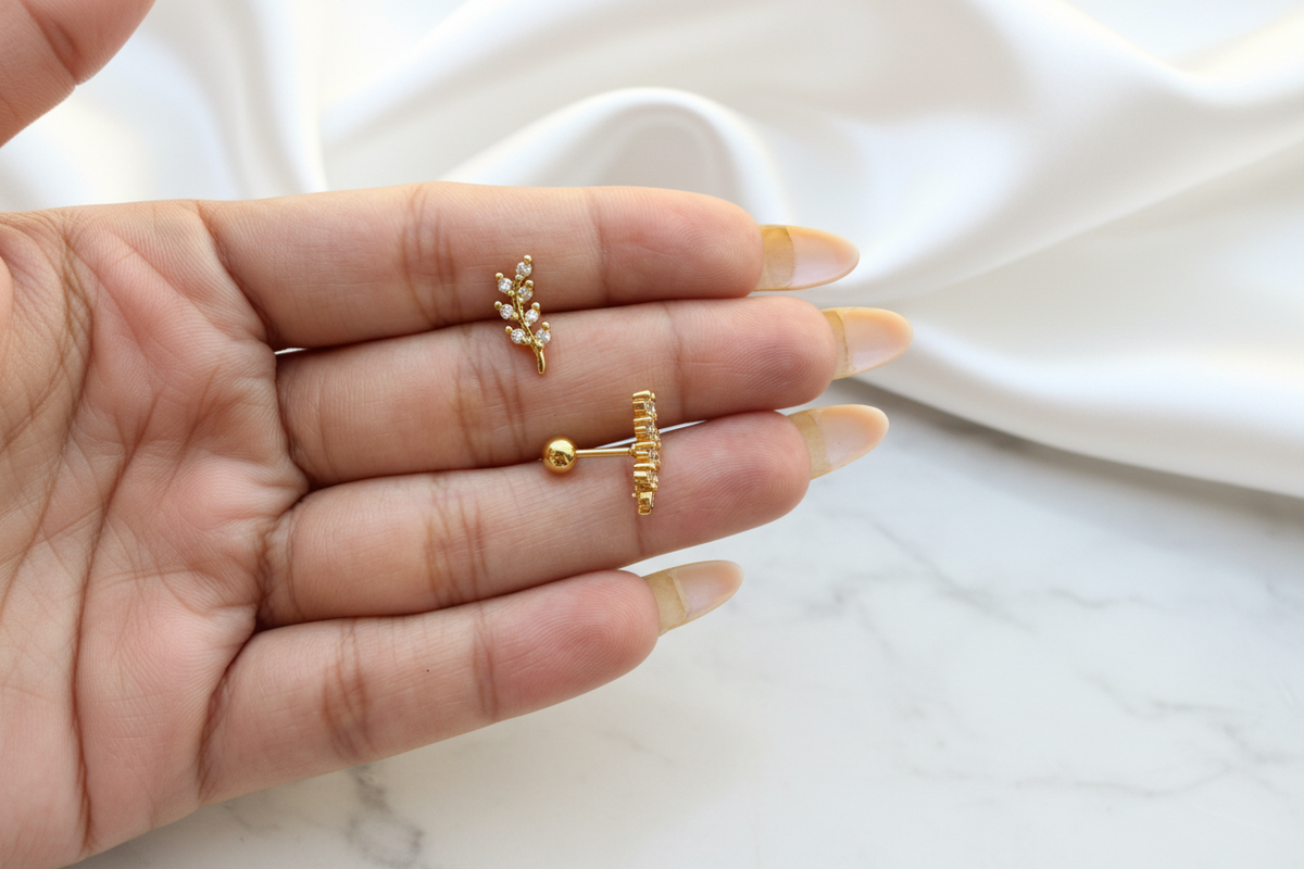 Isabelle Studs (Pair)